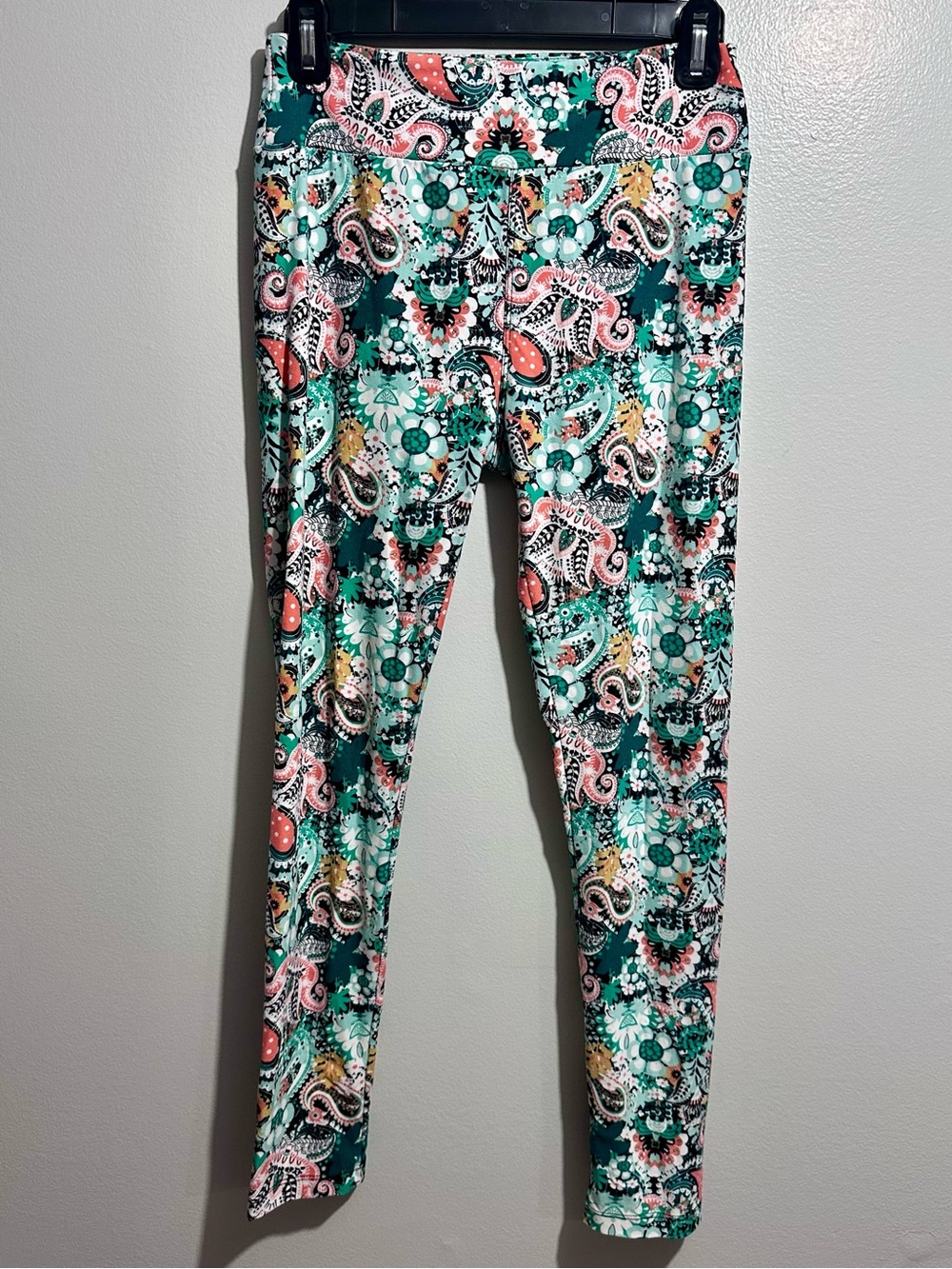 LuLaRoe Teal Floral Paisley Leggings Coral Mint Yellow Size OS (1219)